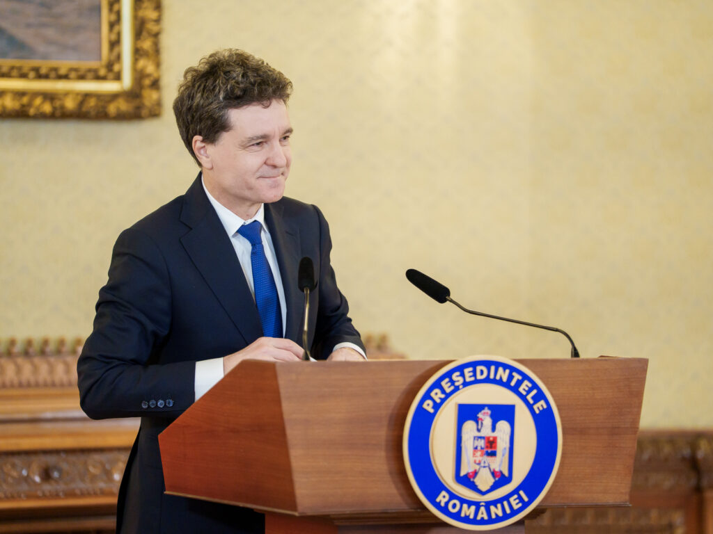 presedintele-nicusor-dan-pregateste-numirea-sefilor-de-servicii-de-informatii.-cand-va-fi-gata-raportul-pe-anularea-alegerilor-prezidentiale