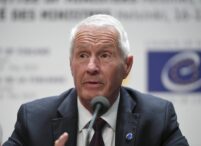 fost-premier-norvegian,-suspect-de-coruptie-agravata-in-dosarul-epstein.-perchezitii-la-proprietatile-lui-jagland