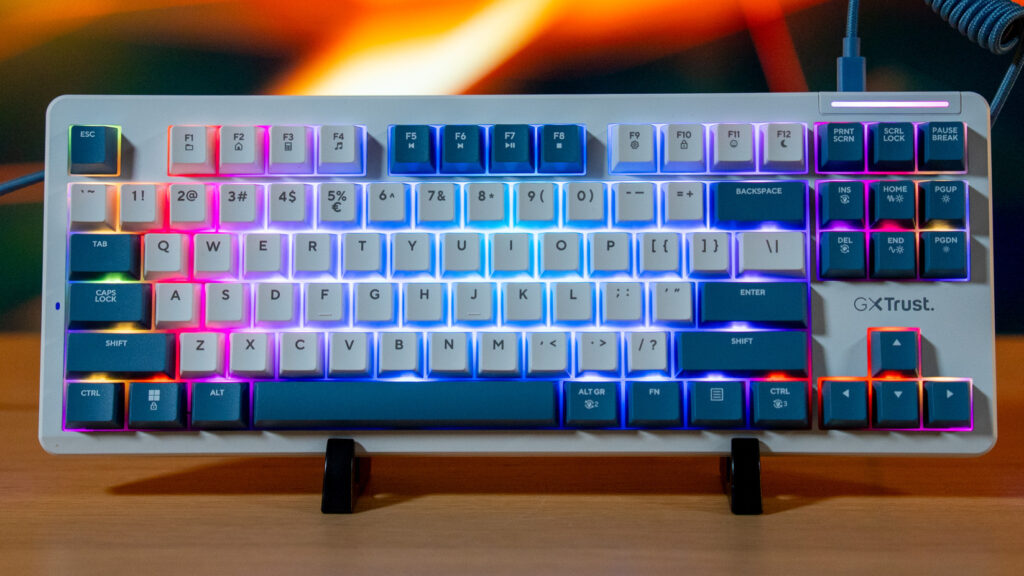 tastatura-mecanica-trust-gxt-872-xyra-tkl,-show-rgb-la-un-pret-accesibil-(review)