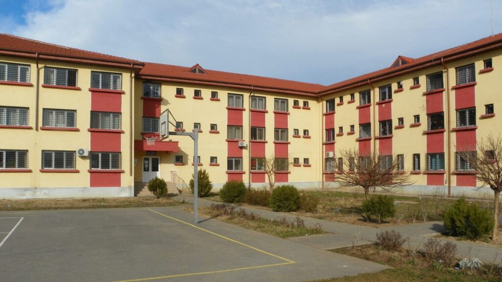 minor-din-pascani,-acuzat-de-trafic-de-droguri-dupa-ce-a-fost-prins-in-flagrant-de-un-investigator-sub-acoperire.-tanarul-a-fost-arestat-preventiv,-dar-acum-se-afla-in-libertate