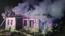 incendiu-in-comuna-comarna.-flacarile-au-cuprins-o-casa