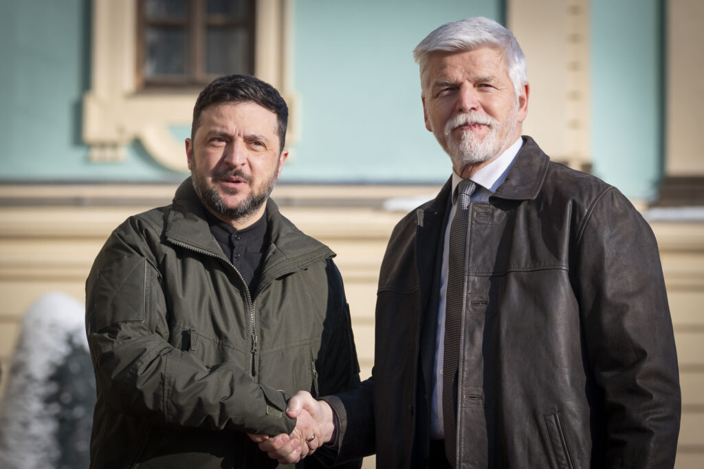 ucraina-a-primit-4,4-milioane-de-obuze-de-artilerie-in-cadrul-unei-initiative-conduse-de-cehia