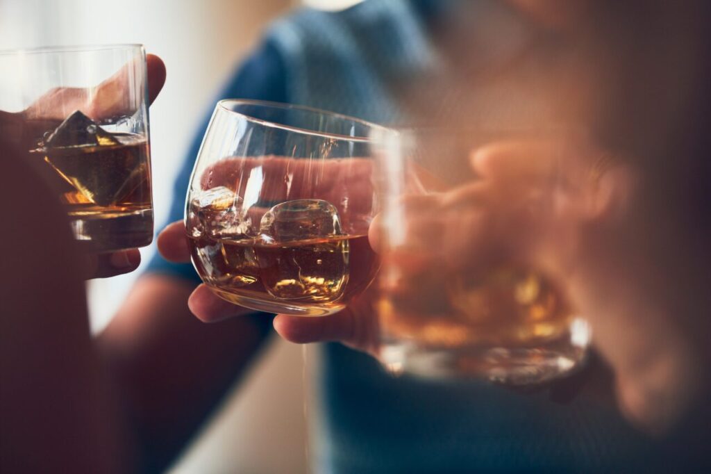 interzis-la-alcool,-dupa-ora-20:00.-masura-luata-de-autoritatile-dintr-o-statiune-celebra-din-europa-ii-afecteaza-direct-pe-turisti