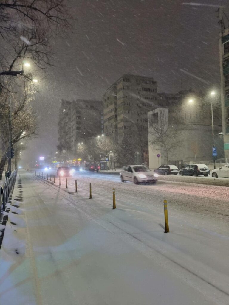 alerta-anvelope-de-iarna-in-bucuresti.-amenzi-speciale-pentru-soferii-care-nu-si-echipeaza-masinile-pentru-viscolul-de-azi-si-maine