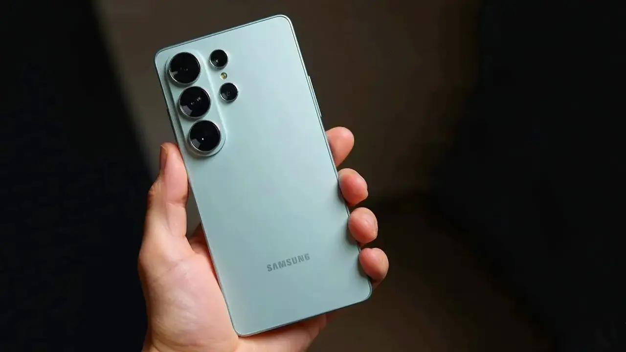 cat-de-rapid-este-galaxy-s26-in-echipare-exynos-vs-galaxy-s26-ultra-cu-snapdragon.-rezultate-geekbench-si-teste-gpu