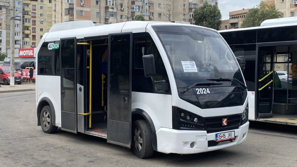 traseul-metropolitan-204-din-iasi-a-fost-suspendat-din-nou.-s-a-defectat-si-microbuzul-de-schimb