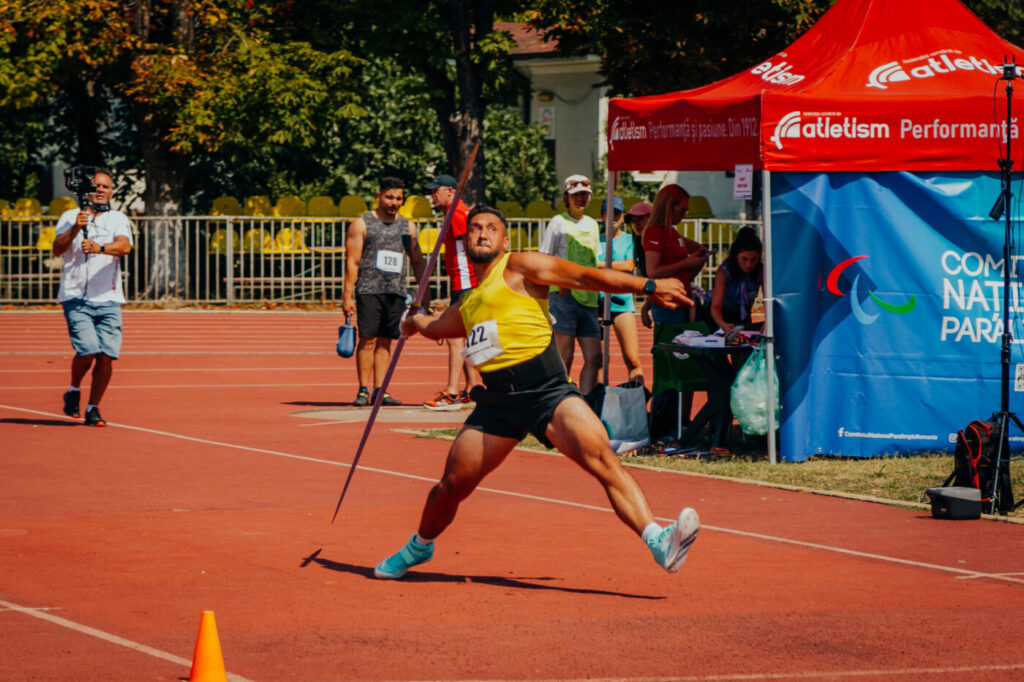 arunca-sulita-18-de-ore-pe-saptamana!-povestea-lui-octavian-tucaliuc,-atletul-care-si-pierde-vederea-treptat:-antrenorul-meu-a-murit,-daca-ramaneam-la-cluj-eram-gata-cu-sportul