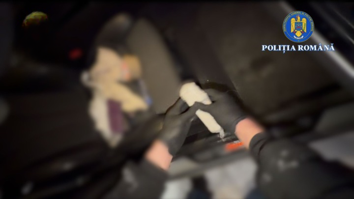 trei-persoane-cercetate-pentru-trafic-de-droguri-de-mare-risc.-cocaina-adusa-din-germania-si-prinsa-in-flagrant-la-targu-frumos