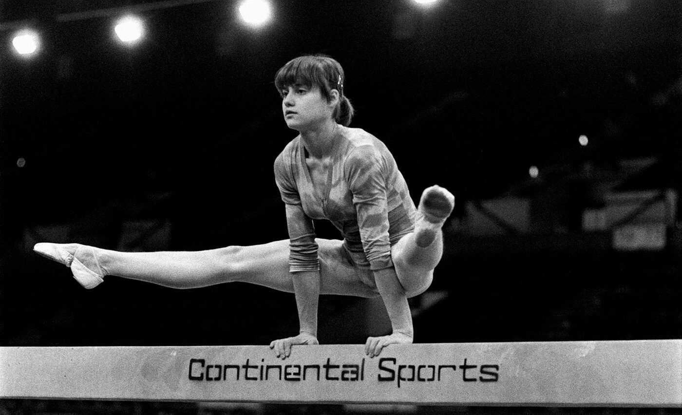 emil-gradinescu-distruge-mitul-ca-nadia-comaneci-ar-fi-luat-primul-10-din-istoria-gimnasticii:-e-o-mistificare!