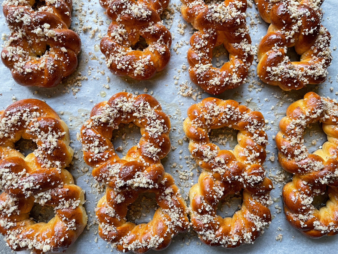 cum-prepari-cei-mai-deliciosi-mucenici-moldovenesti-fara-zahar.-ai-nevoie-de-cateva-ingrediente-simple