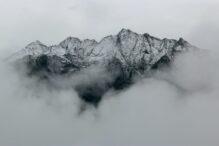 cel-putin-5-persoane-au-murit-intr-o-serie-de-avalanse-in-vestul-austriei