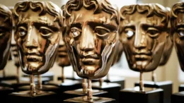 premiile-bafta-2026.-one-battle-after-another-domina-cu-6-premii,-inclusiv-cel-mai-bun-film,-sinners-castiga-3-premii