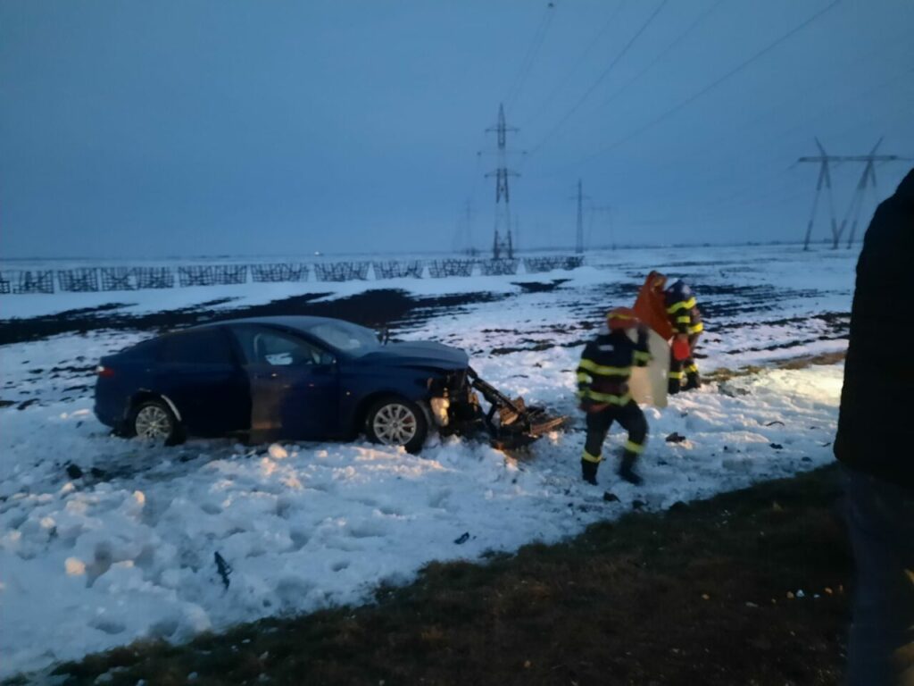 accident-grav-in-judetul-braila,-pe-dn2b.-doi-morti-si-doi-raniti,-intre-care-un-copil-de-7-ani