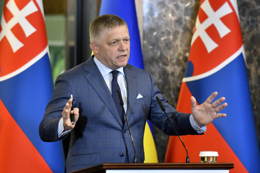 slovacia-opreste-livrarile-de-urgenta-de-energie-electrica-catre-ucraina