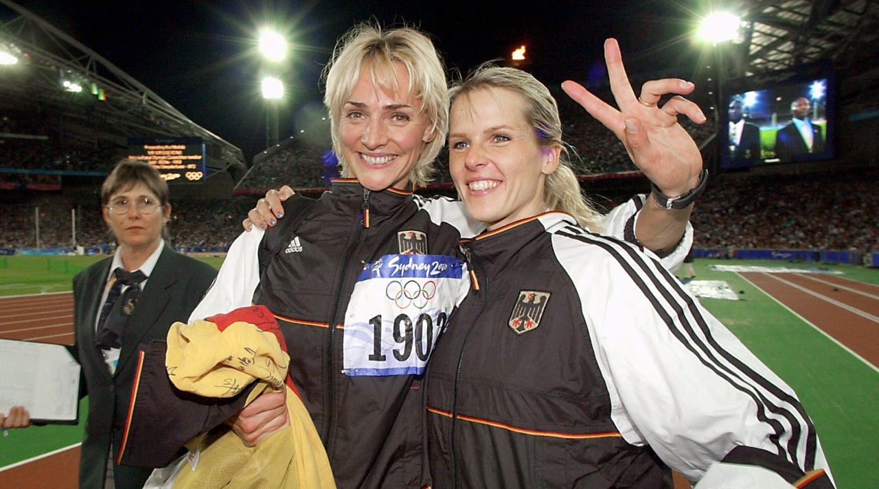 cea-mai-frumoasa-atleta-din-lume-a-explicat-de-ce-au-disparut-10.000-de-prezervative-in-doar-3-zile-in-satul-olimpic