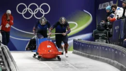 un-clovn,-un-chimist-si-un-dentist-sunt-printre-sportivii-de-la-jocurile-olimpice:-nu-toti-iau-1000.000-de-euro-ca-sa-si-arate-bustul