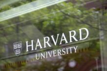 universitatea-harvard,-afectata-de-scandalul-epstein:-fostul-sau-presedinte,-lawrence-summers,-demisioneaza