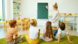 inscrierea-in-clasa-pregatitoare-pentru-2026-2027:-calendarul-oficial-a-fost-aprobat.-care-sunt-etapele-pentru-parinti