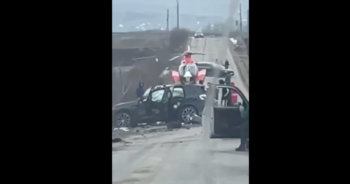 elicopterul-smurd-iasi-a-intervenit-la-accidentul-rutier-de-la-popesti!-o-persoana-a-fost-ranita-grav