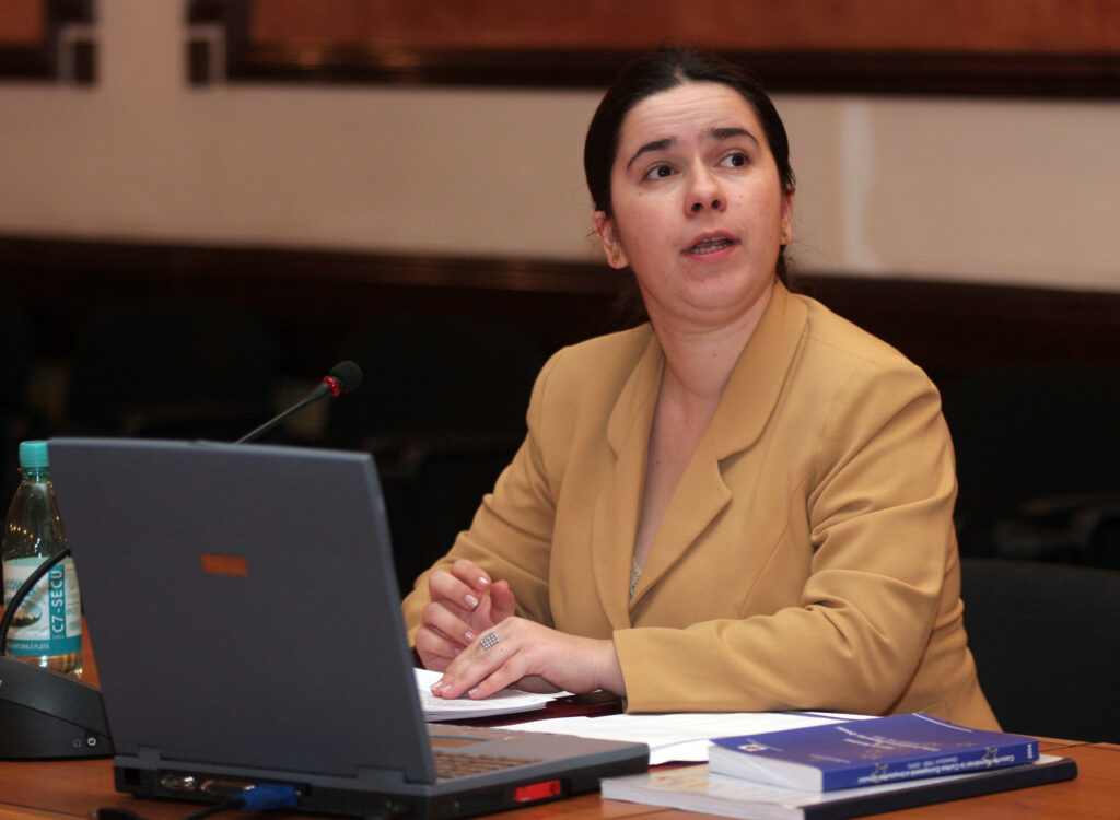 usr-critica-psd-care-nu-e-de-acord-cu-numirea-roxanei-rizoiu-pentru-avocatul-poporului:-au-primit-ceva-la-schimb