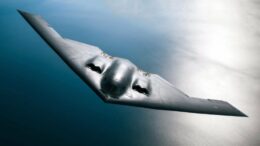 axios:-sua-au-folosit-cel-mai-scump-bombardier-din-lume-impotriva-iranului.-teheranul-pitise-lansatoarele-de-rachete-„in-interiorul-unor-pesteri”