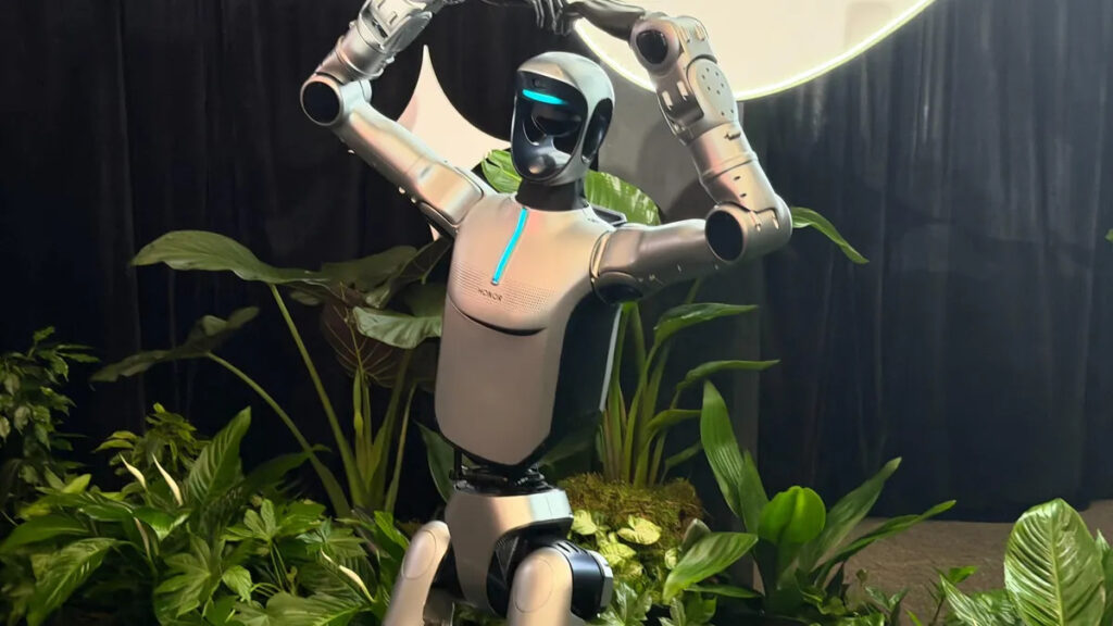 honor-demonstreaza-primul-robot-umanoid-pentru-uz-personal.-rosey-the-robot?