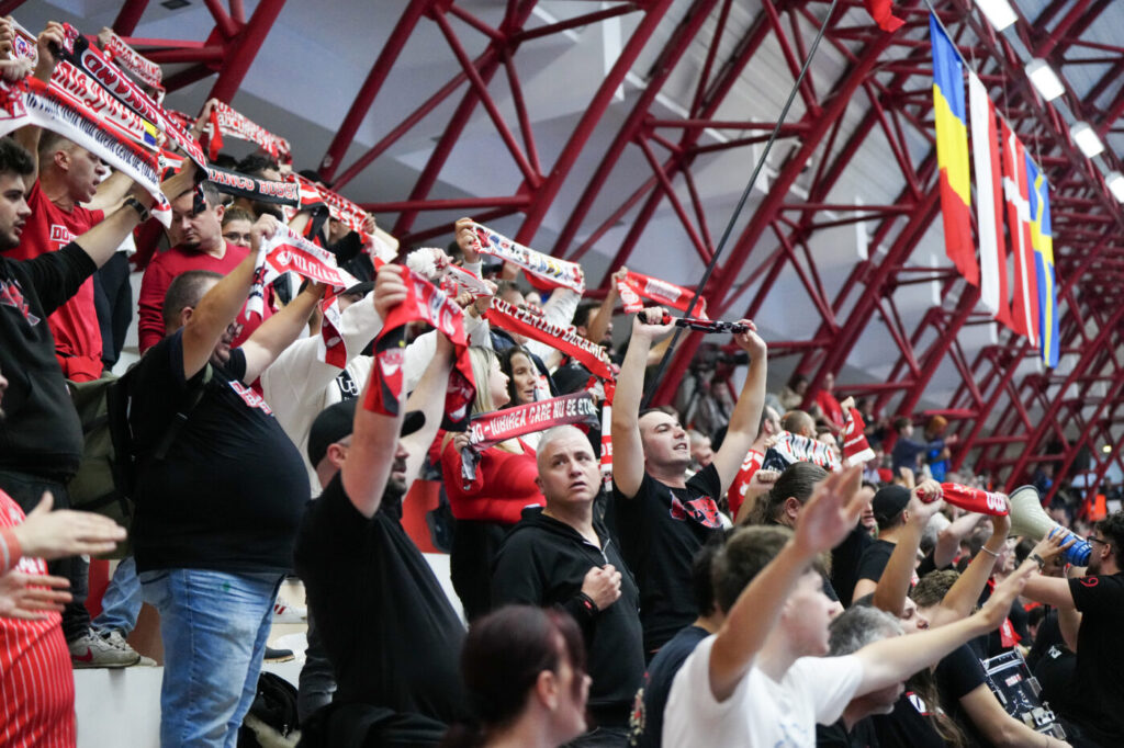 dinamo-si-a-fixat-ultimul-obiectiv-important-si-face-anuntul-pentru-fani!-cati-suporteri-sunt-asteptati-la-meci