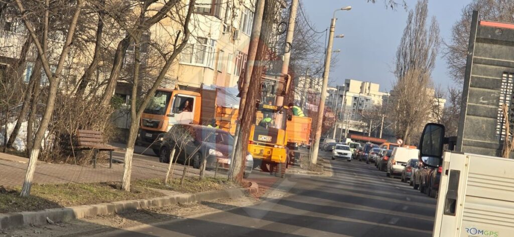 curatenia-de-primavara-a-ajuns-si-in-nicolina!-materiale-de-constructii-ridicate-dintre-blocuri