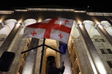 ue-suspenda-calatoriile-fara-viza-pentru-oficialii-georgieni,-din-cauza-regresului-democratic-al-tarii