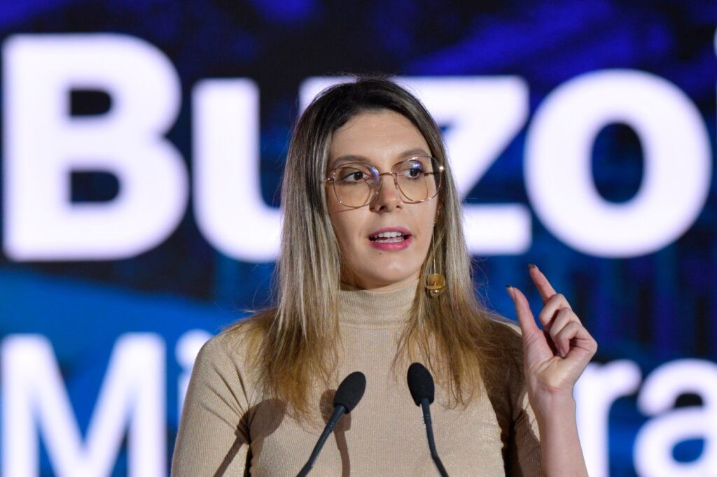 demers-comun-in-luna-padurii.-diana-buzoianu:-romania-si-republica-moldova-planteaza-o-padure-comuna-la-vama-sculeni