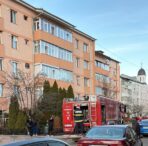 o-femeie-din-piatra-neamt-a-murit-in-propriul-apartament,-dupa-ce-locuinta-sa-a-fost-cuprinsa-de-flacari.-mai-multi-locatari-au-fost-evacuati-din-bloc