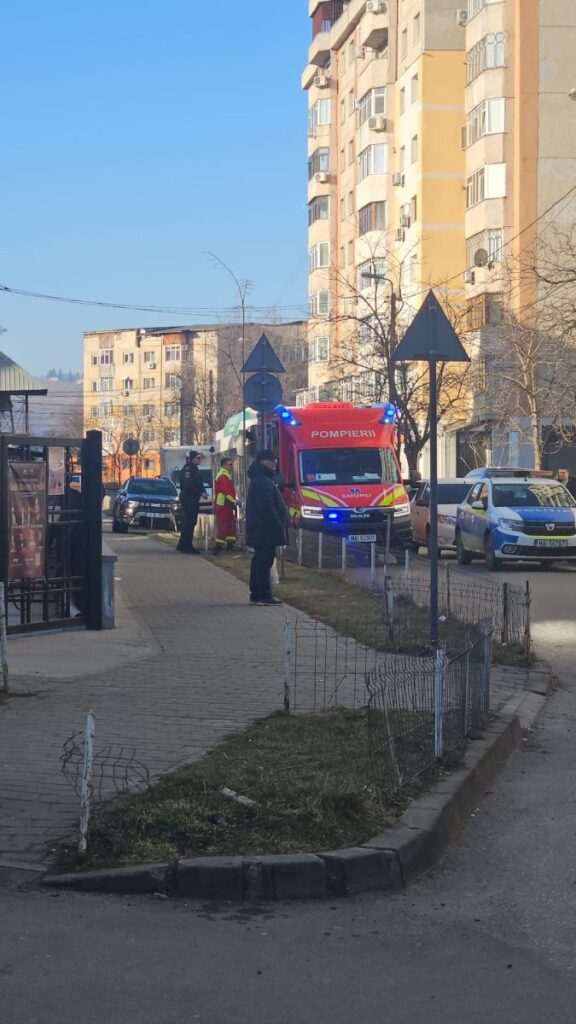 scene-extrem-de-violente-in-dacia-o-persoana-a-fost-injunghiata-la-biserica.-iata-de-la-ce-a-plecat-conflictul-–-exclusiv-–-update