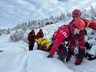 zeci-de-persoane-au-fost-salvate-de-pe-munte-in-24-de-ore.-cele-mai-multe-apeluri-s-au-primit-la-salvamont-sinaia