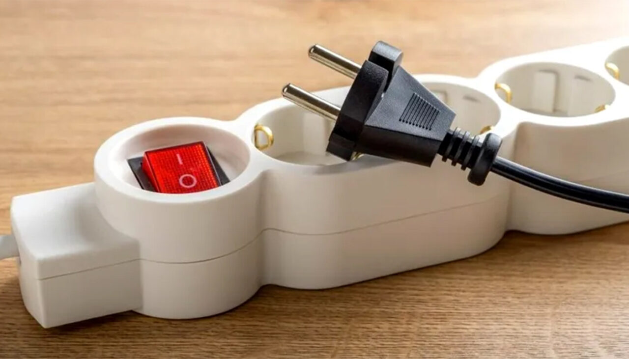 electrocasnicul-din-bucatarie-care-consuma-intr-o-secunda-cat-100-de-becuri-aprinse-simultan