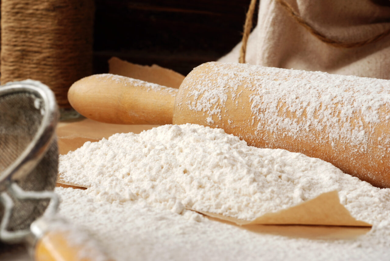 metoda-recomandata-de-experti-pentru-a-conserva-faina.-care-sunt-semnele-care-indica-ca-produsul-nu-mai-este-bun-de-consum