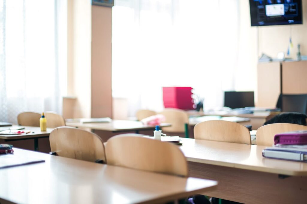 ce-subiecte-au-primit-elevii-la-simularea-pentru-evaluarea-nationala-la-matematica.-tetraedru-regulat-s-a-numarat-printre-exercitii