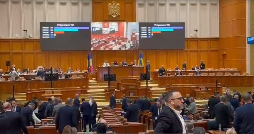 plenul-parlamentului-romaniei-se-reuneste-vineri-pentru-votul-final-pe-buget