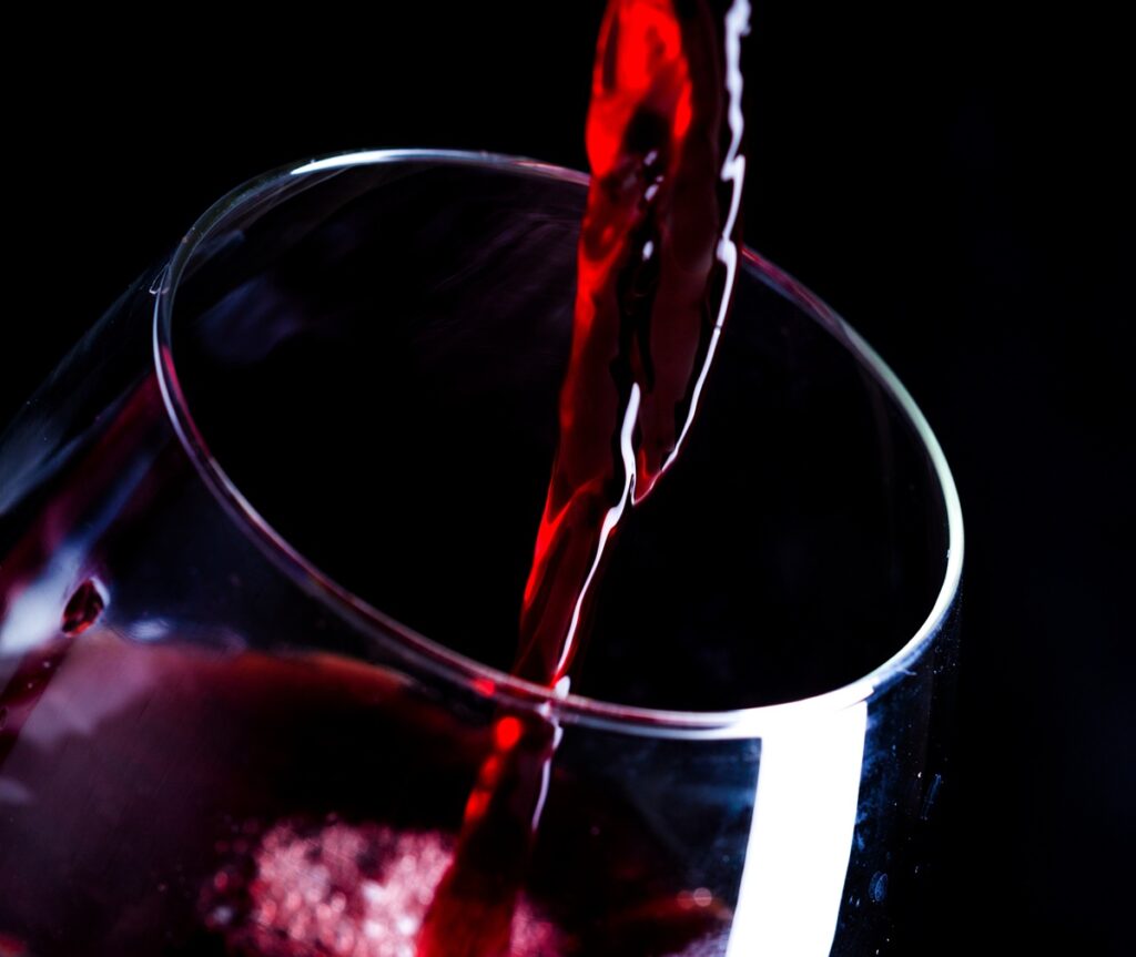 bautorii-de-vin-traiesc-mai-mult-decat-cei-de-bere-sau-spirtoase