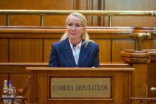 ramona-ioana-bruynseels,-mesaj-dur-in-parlament-dupa-votul-pe-buget:-dati-dovada-de-curaj-si-salvati-romania