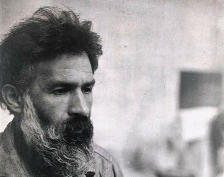paralela-intre-eminescu-si-brancusi:-unul-este-universal-ramanand-roman,-altul-ramane-roman-devenind-universal