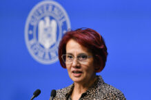 guvernul-anunta-restituirea-partiala-a-despagubirilor-primite-dupa-jaful-coifului-de-la-cotofenesti-si-al-bratarilor-dacice