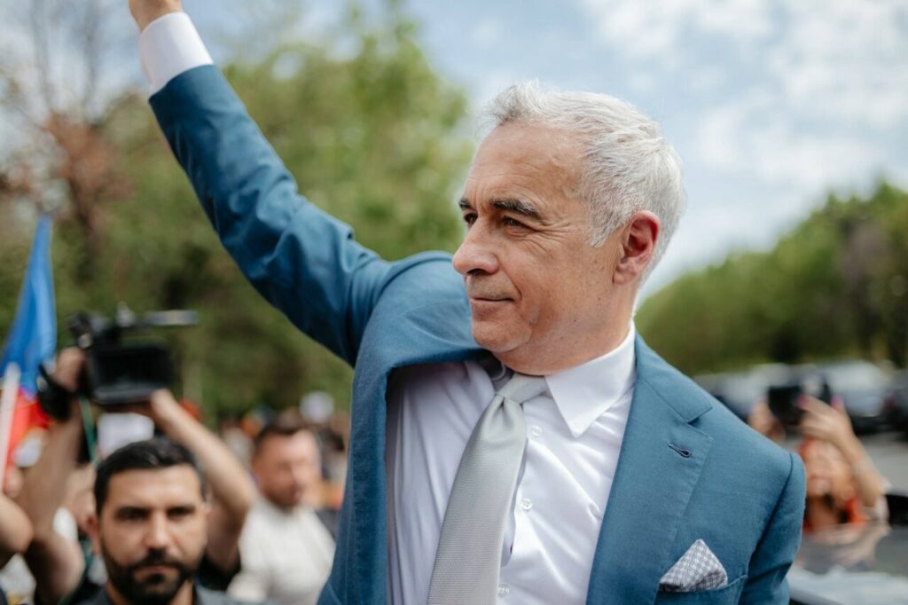 calin-georgescu,-mesaj-in-noapte,-dupa-ridicarea-controlului-judiciar:-primim-acest-pas-inainte-ca-pe-o-lucrare-a-lui-dumnezeu