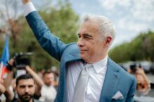 calin-georgescu,-mesaj-in-noapte,-dupa-ridicarea-controlului-judiciar:-primim-acest-pas-inainte-ca-pe-o-lucrare-a-lui-dumnezeu