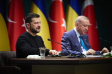 zelenski-a-sosit-in-turcia-pentru-discutii-despre-securitate-cu-presedintele-erdogan