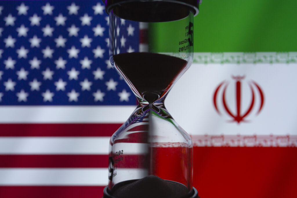 seful-parlamentului-iranian-ii-raspunde-lui-trump:-intreaga-noastra-regiune-va-arde-pentru-ca-insistati-sa-urmati-ordinele-lui-netanyahu