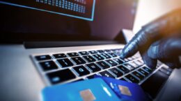 ironia-sortii!-judecat-pentru-infractiuni-informatice,-inculpatul-nu-a-putut-fi-audiat-prin-videoconferinta!-acesta-este-inchis-la-penitenciarul-timisoara!