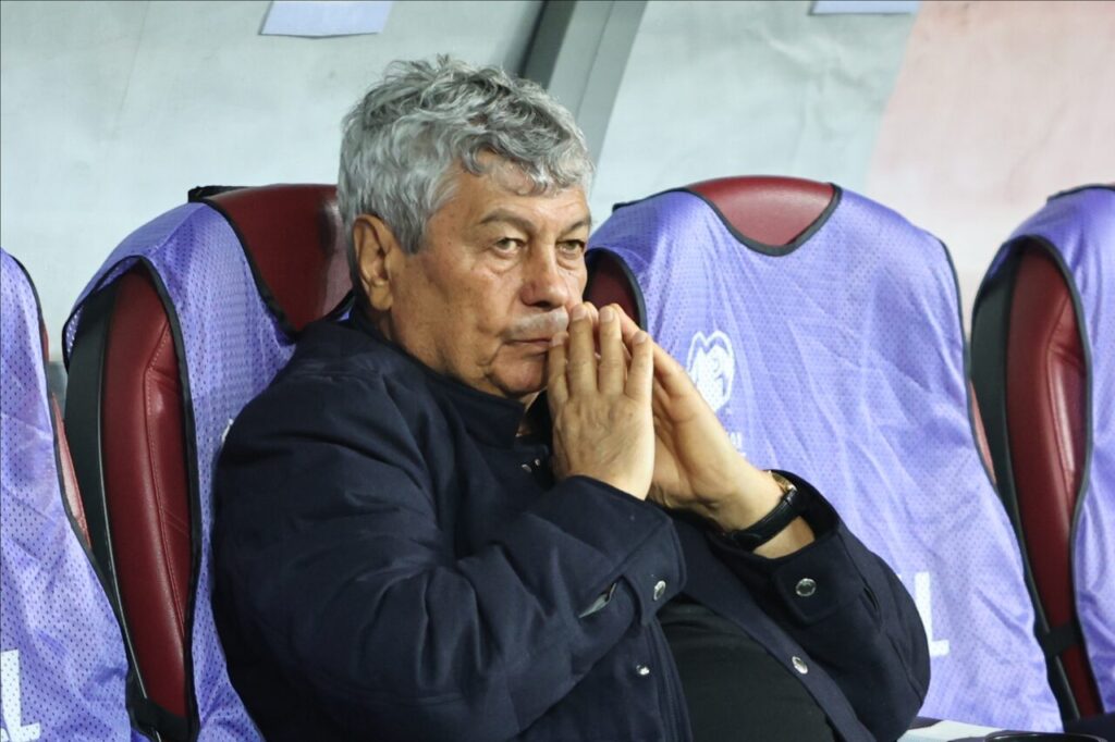 mircea-lucescu-ramane-internat-la-ati,-spitalul-universitar-bucuresti-starea-selectionerului-este-in-continuare-critica.-solutiile-propuse-de-medici