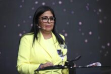 presedinta-interimara-a-venezuelei-promite-o-crestere-salariala-la-1-mai