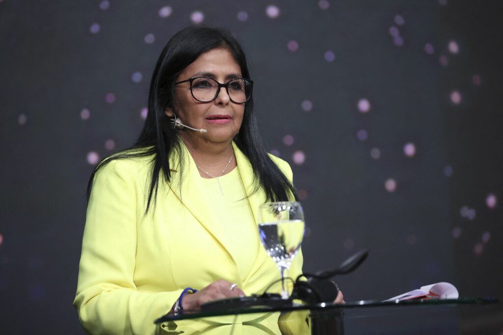 presedinta-interimara-a-venezuelei-promite-o-crestere-salariala-la-1-mai