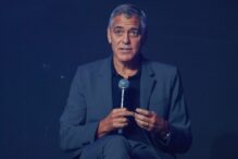 casa-alba-il-ataca-pe-george-clooney-dupa-criticile-la-adresa-lui-trump-privind-iranul